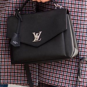 LOUIS VUITTON bag